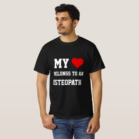 Mijn is van een osteopaat T-shirt (Voorkant volledig)