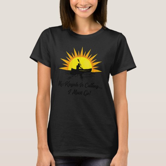 Mijn kajak roept, ik moet gaan Retro Sunset Kajakk T-shirt (Voorkant)