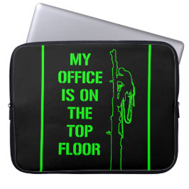 "Mijn kantoor staat op de bovenste verdieping" gro Laptop Sleeve