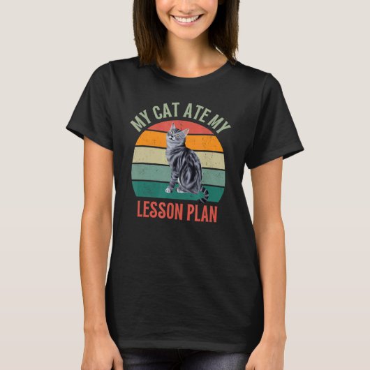Mijn kat Ate My Lesson Plan American Shorthair Tea T-shirt (Voorkant)