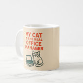 Mijn kat is de echte officemanager – Grappig werke Koffiemok (Voorkant links)