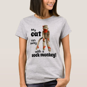 Mijn kat ligt weg met een sokaap. Funny T Shirt