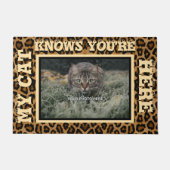 Mijn kat weet dat je hier gepersonaliseerde foto b deurmat (Voorkant)