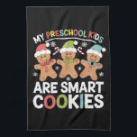 Mijn kleuterschool Kinderen zijn Smart Cookies Tea Theedoek<br><div class="desc">Mijn voorschoolse Kinderen zijn Smart Cookies kerstcadeautjes voor leraren</div>