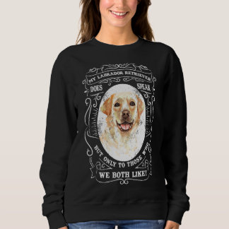 Mijn labrador retriever praat wel, maar alleen met trui