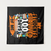 Mijn leerlingen hebben 100 dagen met mij overleefd wandkleed (Voorkant (horizontaal))
