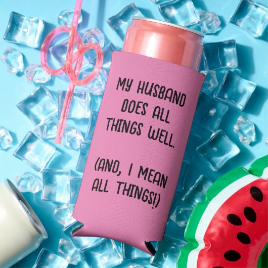 Mijn man doet alles goed. Roze en zwart Seltzer Blikjeskoeler (Insitu Zomer)