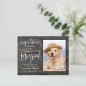 Mijn mensen worden getrouwd met een bijtende hond. aankondigingskaart (Staand voorkant)