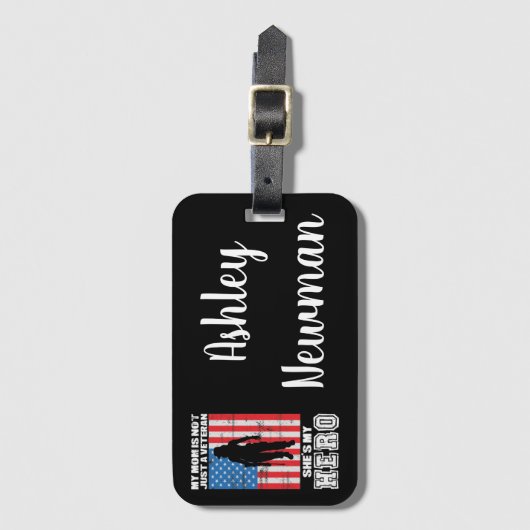 Mijn moeder is niet alleen een veteraan, ze is mij bagagelabel (Voorkant (verticaal))