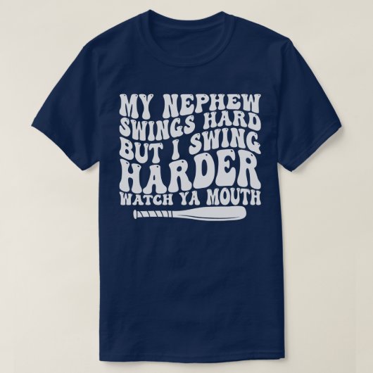 Mijn neefje zwaait hard maar ik zwaai harder kijk  t-shirt (Design voorkant)