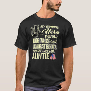 Mijn nichtje draagt hondenlabels en gevechtslaarze t-shirt