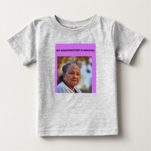 MIJN OMA IS AMAZING (Voorkant)