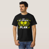 Mijn pensioenplan Funny Pickleball Slogan in ruste T-shirt (Voorkant volledig)