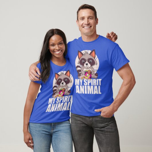 MIJN SPIRIT ANIMAL Funny Raccoon Meme Eating Junk T-shirt (Unisex)