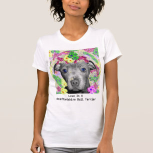 Mijn Staffordshire Puppy houdt van bloemen. T-shirt