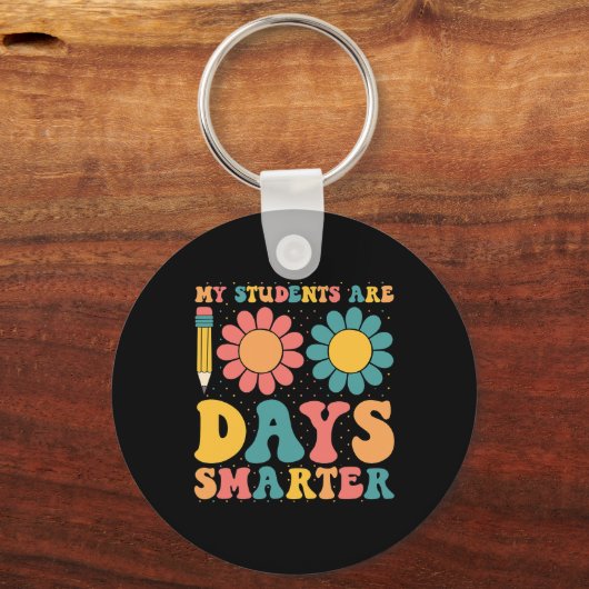 Mijn studenten zijn 100 dagen slimmer Retro Groovy Sleutelhanger (Voorkant)