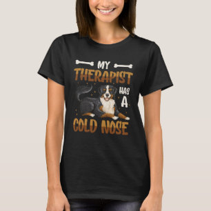Mijn therapeut heeft een koude neus hond 1 t-shirt