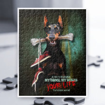 Mijn thuis, je leven: Doberman Dog w. Bone - Funny