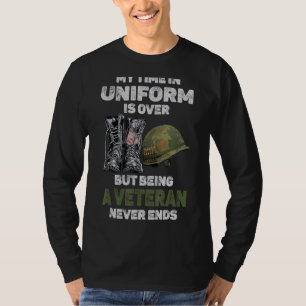 Mijn tijd in uniform is voorbij, maar het is een v t-shirt