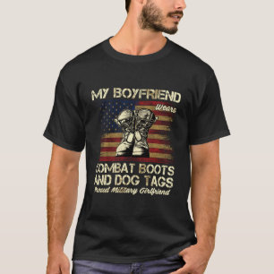 Mijn vriend draagt gevechtsboten en honden twijgen t-shirt