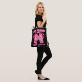 Mijn vriend overwon kanker tote bag (Op model)