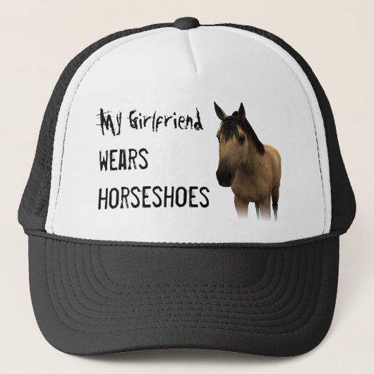 Mijn Vriendin draagt Hoefijzers - Buckskin Trucker Pet (Voorkant)