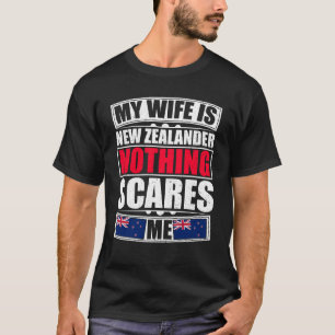 Mijn vrouw is Nieuw Zealander... niets wat me iets T-shirt