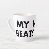 Mijn vrouw slaat me retro  grappig latte mok (Linkerhoek)