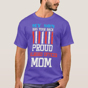 Mijn zoon heeft je achterkamertjestreinagent mama t-shirt