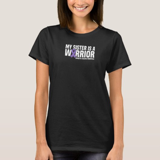 Mijn zus is een strijder voor huiselijk geweld t-shirt (Voorkant)