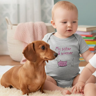 Mijn zus is een Wiener Dog Baby Girl Outfit Romper