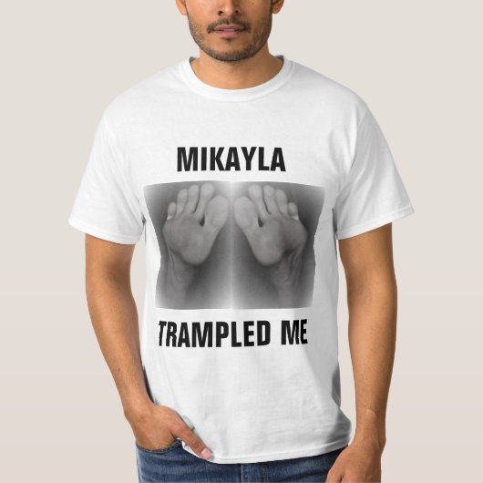 MIKAYLA TRAMPLED ME T-SHIRT (Voorkant)