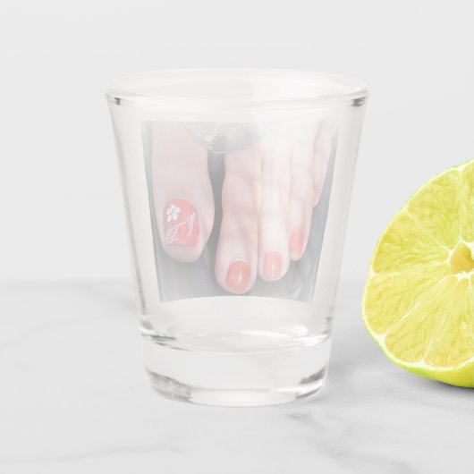 MIKAYLA'S TOES SHOT GLAS (Achterkant)