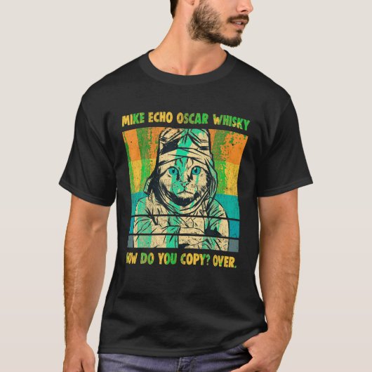 Mike Echo Oscar Whisky Flying Cat Pilot MEOW Cat O T-shirt (Voorkant)