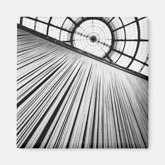 Milano Italy, display at the Galleria Magneet (Voorkant)