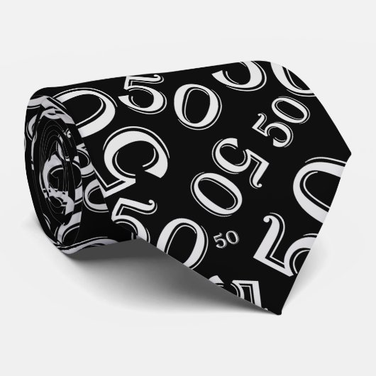 Milestone 50 Random Number Pattern Zwart/Wit Stropdas (Opgerold)