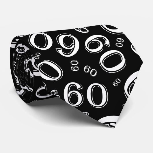 Milestone 60 Random Number Pattern Zwart/Wit Stropdas (Opgerold)