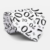Milestone 70 Random Number Pattern Zwart/Wit Stropdas (Opgerold)