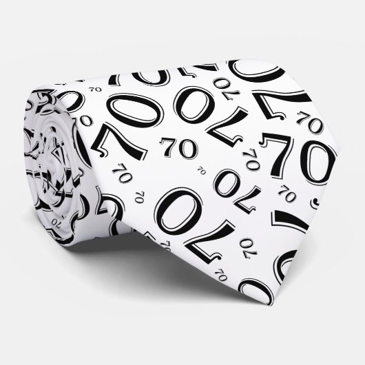 Milestone 70 Random Number Pattern Zwart/Wit Stropdas (Opgerold)