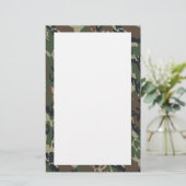 militair camouflagepatroon in het bos briefpapier (Staand voorkant)