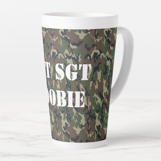 Militair groen Camouflage Patroon Latte Mok (Rechterhoek)