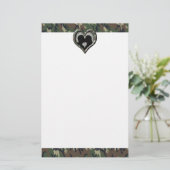 Militair zoenen paar Silhouette Camo Heart Briefpapier (Staand voorkant)