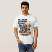 Militaire Boot Dog Label Veteraan T-shirt (Voorkant volledig)