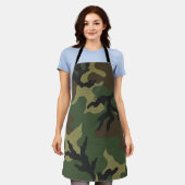 Militaire bos camouflagepatroon schort (Gedragen)