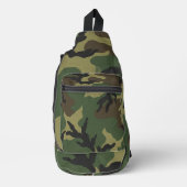 Militaire bos camouflagepatroon sling bag (Voorkant)