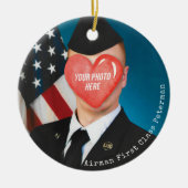 Militaire Kerstcadeau Airman Foto Soldaat Naam Keramisch Ornament (Voorkant)