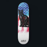 *~* Militaire KOSMISCHE CAT Rode Witte Blauwe Vlag Persoonlijk Skateboard<br><div class="desc">* Energetisch verbeterd / doordrenkt COSMIC CAT silhouet op de Amerikaanse vlag * Patriottische Amerikaanse vlag met een COSMIC CAT silhouet. Ja. Dit ontwerp toont de Amerikaanse vlag, ook wel bekend als Old Glory en Stars and Stripes. Dit Waterverf Amerikaanse vlagontwerp bevat de kleuren Rood Wit Blauw in de vorm...</div>