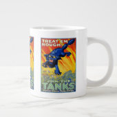  militaire oorlog die zich herstelt met een wilde  grote koffiekop (Rechts)