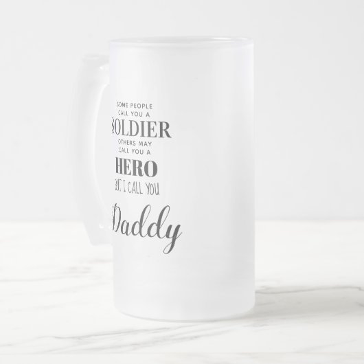 Militaire soldaat held papa vaders dag foto matglas bierpul (Voorkant links)