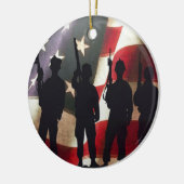 Militaire soldaten Silhouette Patriotic Flag Keramisch Ornament (Links)